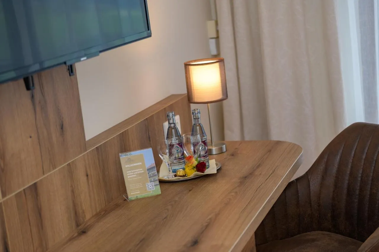Hotel Sonnbichl Lam 3*,