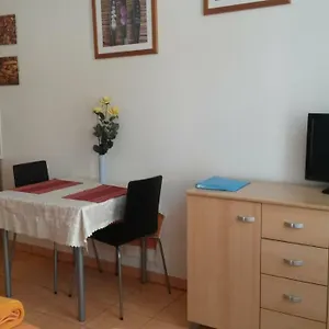 Aparthotel 5